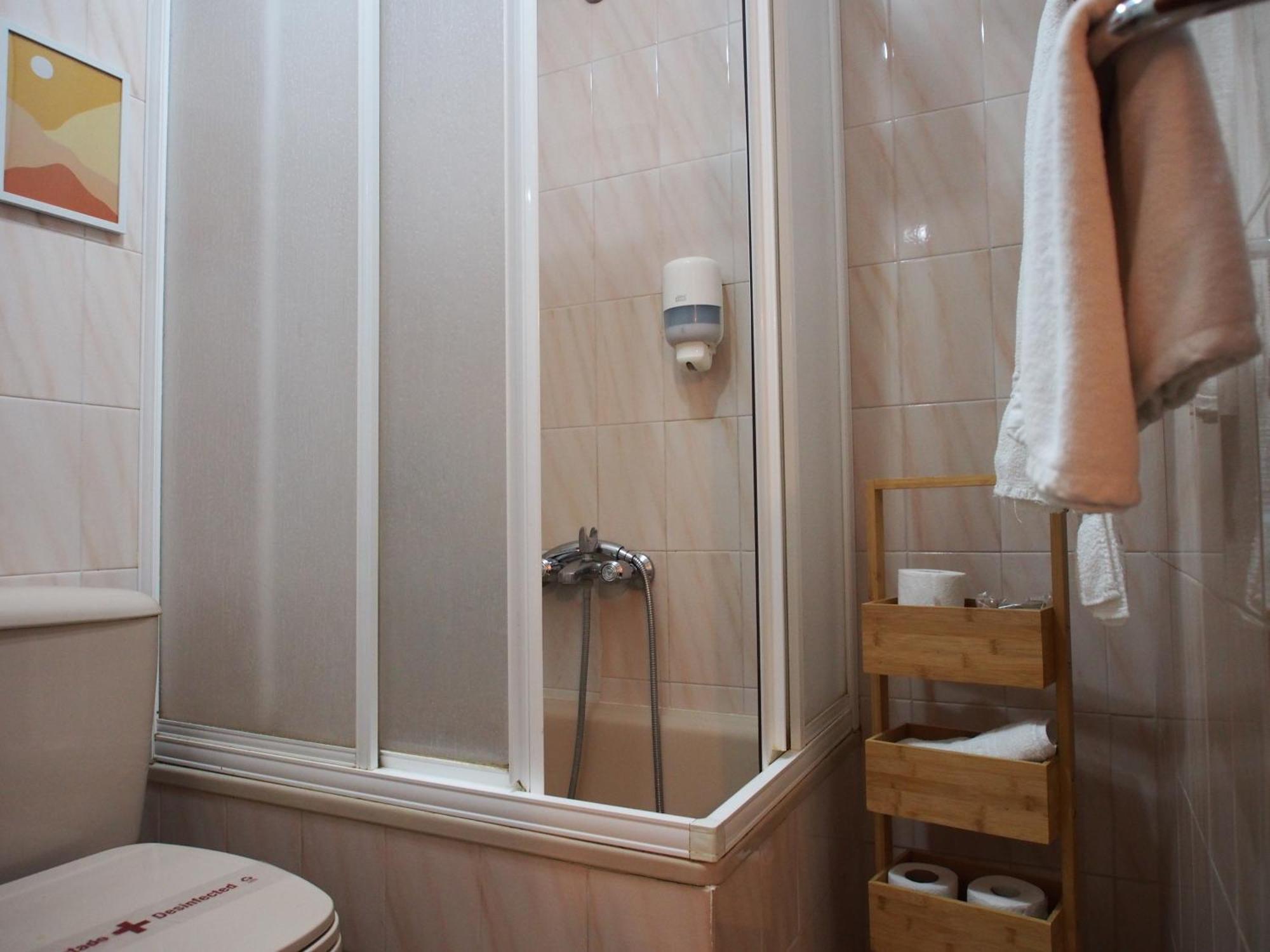 אספינמה Hostal Remona מראה חיצוני תמונה