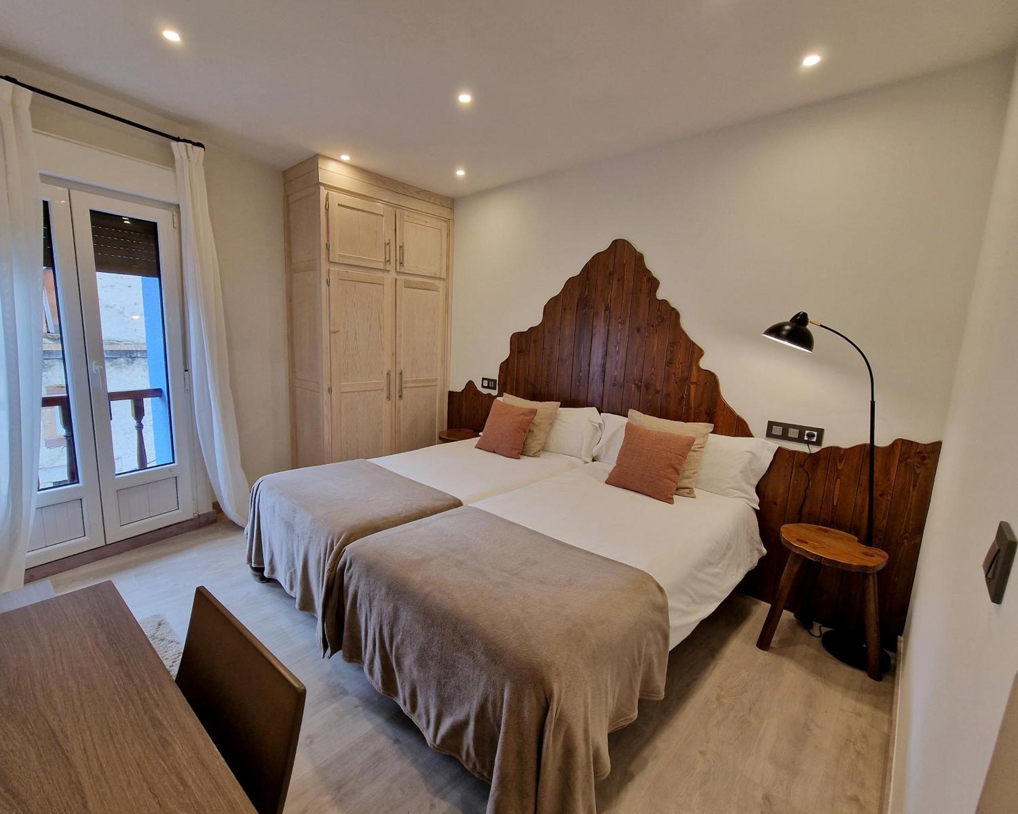 אספינמה Hostal Remona מראה חיצוני תמונה