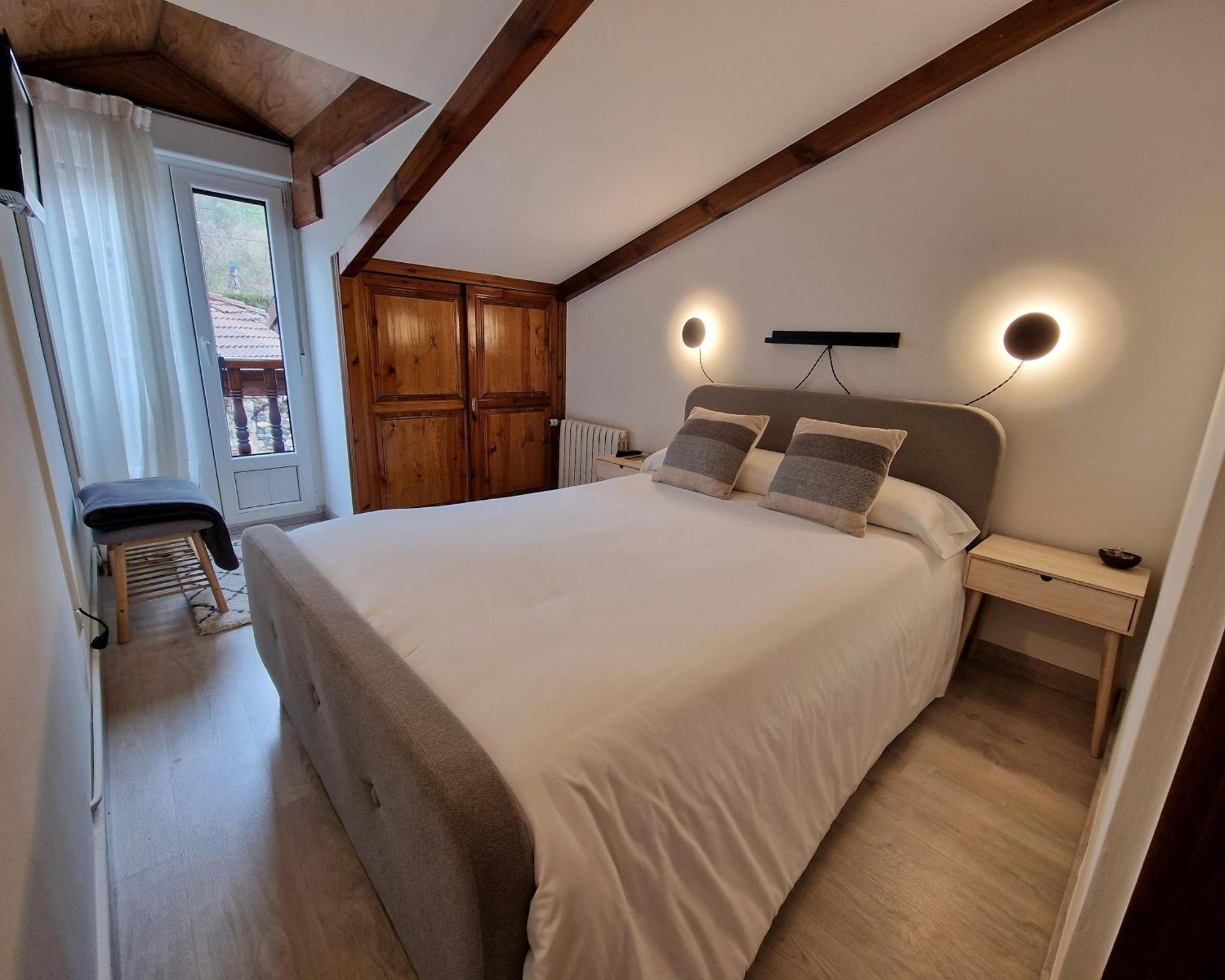 אספינמה Hostal Remona מראה חיצוני תמונה