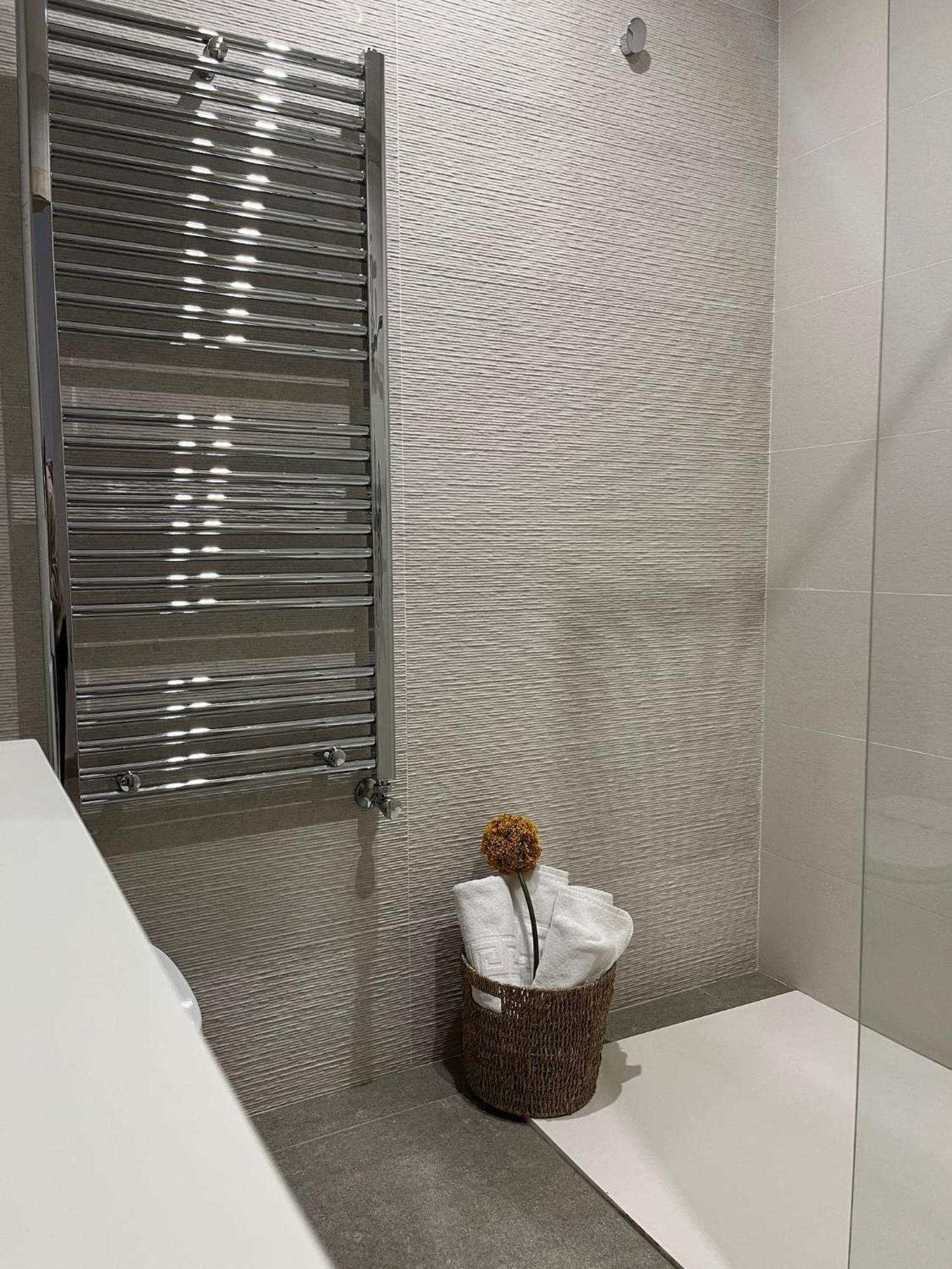 אספינמה Hostal Remona מראה חיצוני תמונה